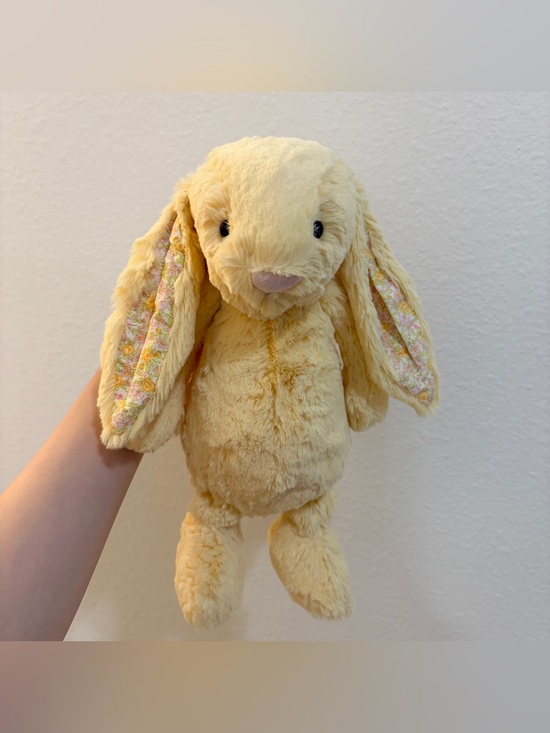 Jellycat Other - Jellycat Lemon Blossom Bunny Medium - NWOT